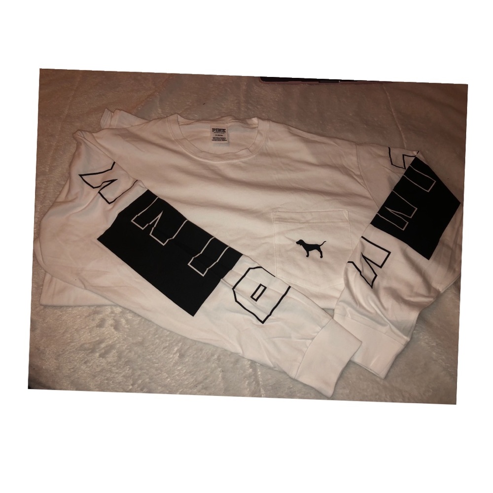 NEW Victoria’s Secret PINK Long Sleeve T-shirt